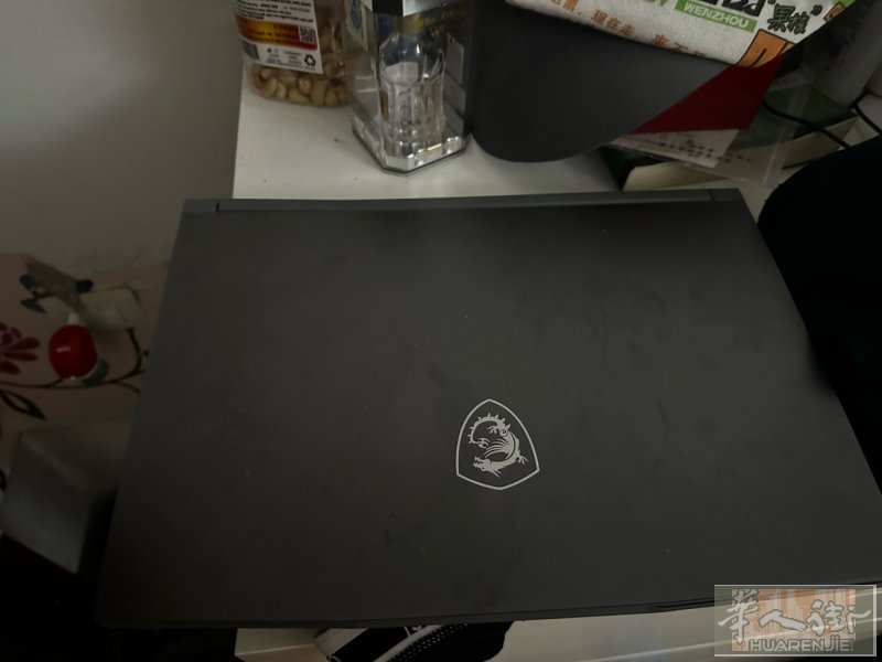 出2手游戏本 原价1000买的 因为不玩游戏了 赠送耳机和鼠标
