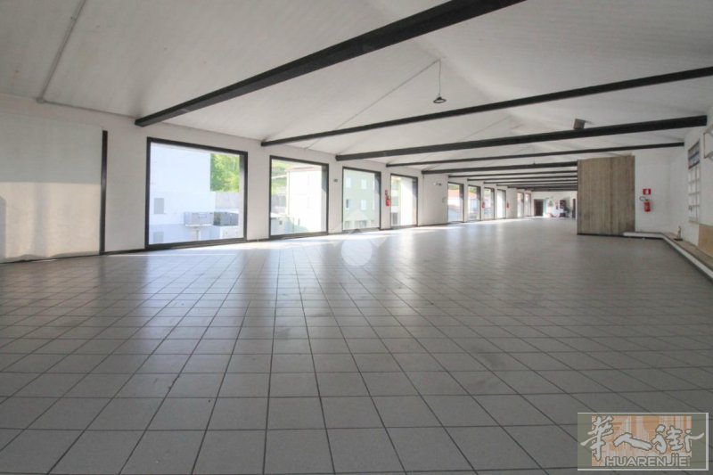 【出租】Casalgrande(RE)店面  总面积约为1200平方米，其中一楼