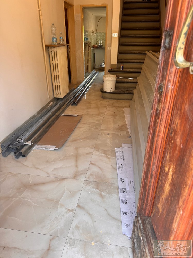 Prato落地房出租 6房以上+2卫，带厨房、200㎡大花园 含地下室+阁楼，全