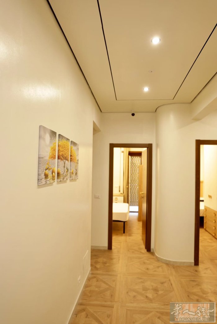🏠 罗马 Via Tuscolana Numidio 地铁口女生公寓出租  �