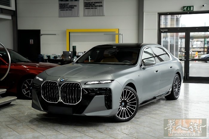 宝马🚗 740d  xDrive 柴油 299CV🔥 ​2.3万公里 03/