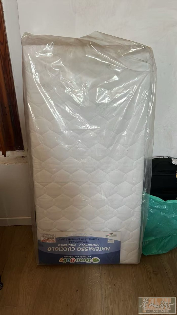没用过的床垫 120cm x 60cm 自提