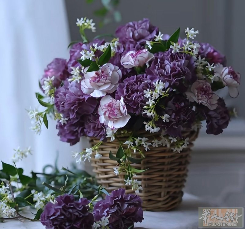 卢森堡公园花店 鲜花出售•可预订•配送 定制花束，礼盒花束 母亲节花束预订中 愿