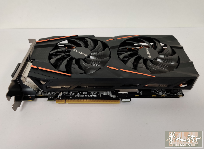 出售 电脑显卡 AMD RX580 4G 30€  / RX580 8G 60€