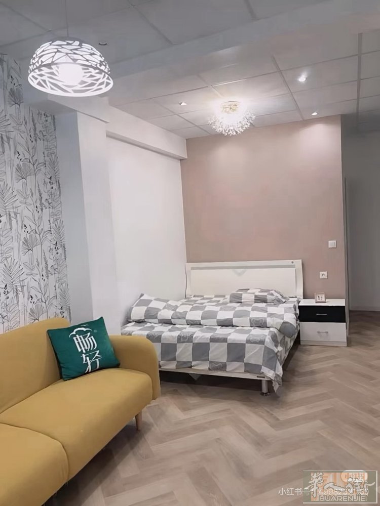 巴黎地铁口一分钟的studio，6月底出租，在2号线menilmontant，周