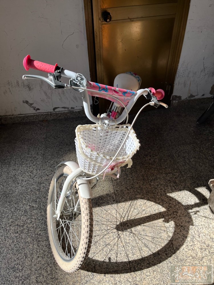 九成新的小女孩，自行车转让