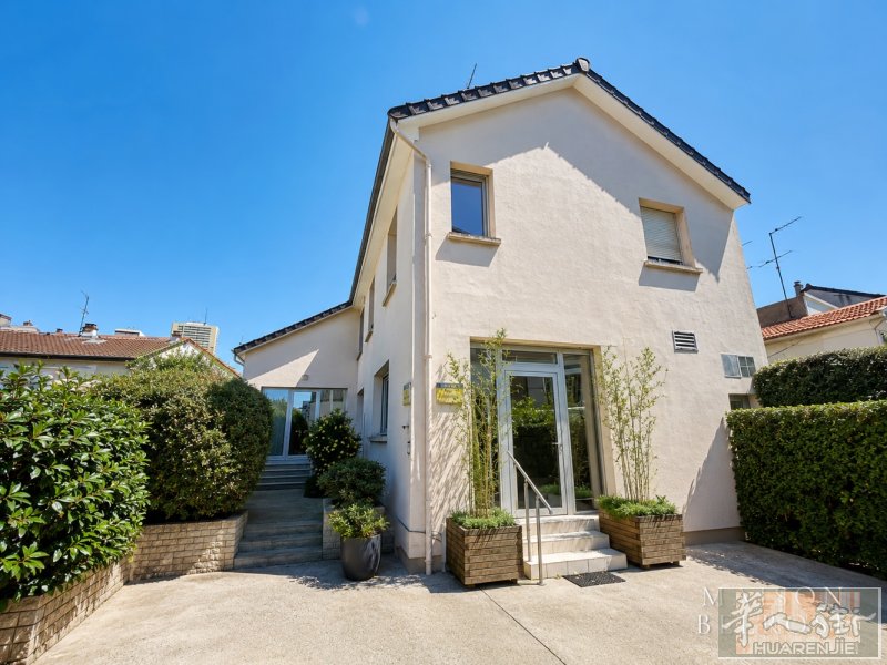 🏠巴黎近郊 Bagnolet / Gallieni 别墅｜约126㎡｜带花