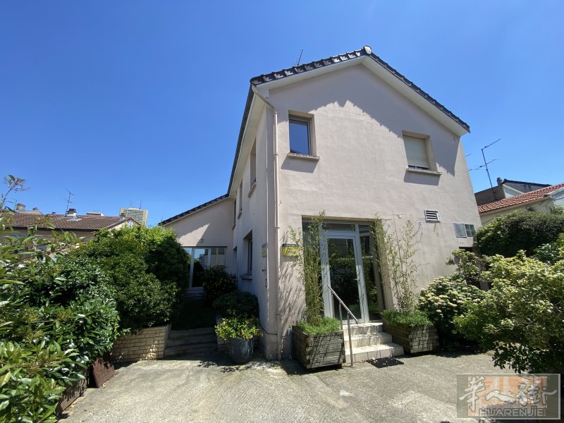 Bagnolet 别墅3房 大厅出售