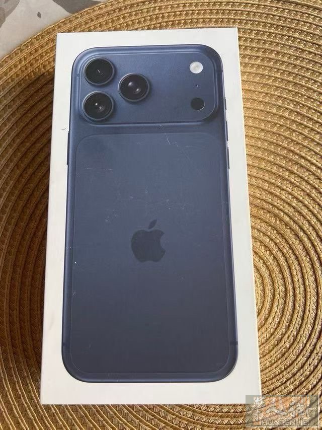 iPhone17pro Max特价一台！