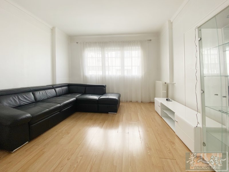 邻14e小巴黎92Montrouge/3房1厅-双阳台-东/南朝向-优价385000€