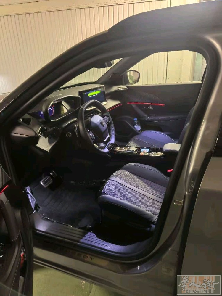 标志2008GT运动版汽油车，2024年7月上牌，里程5900公里，4S店正规保
