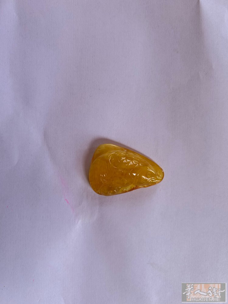 2 个波罗的海蜜蜡需要联系我