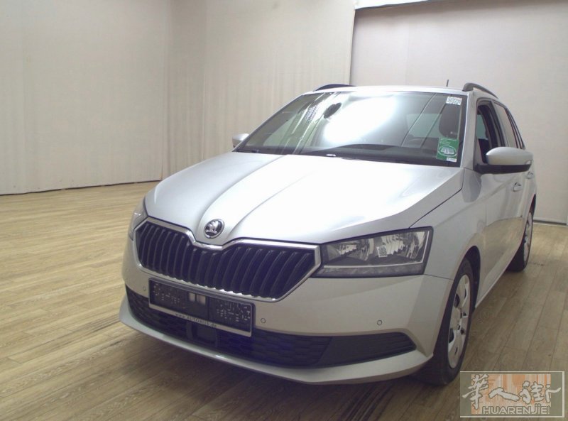 斯科达、Fabia 汽油自动挡2021年7万公里5cv 保修6个月