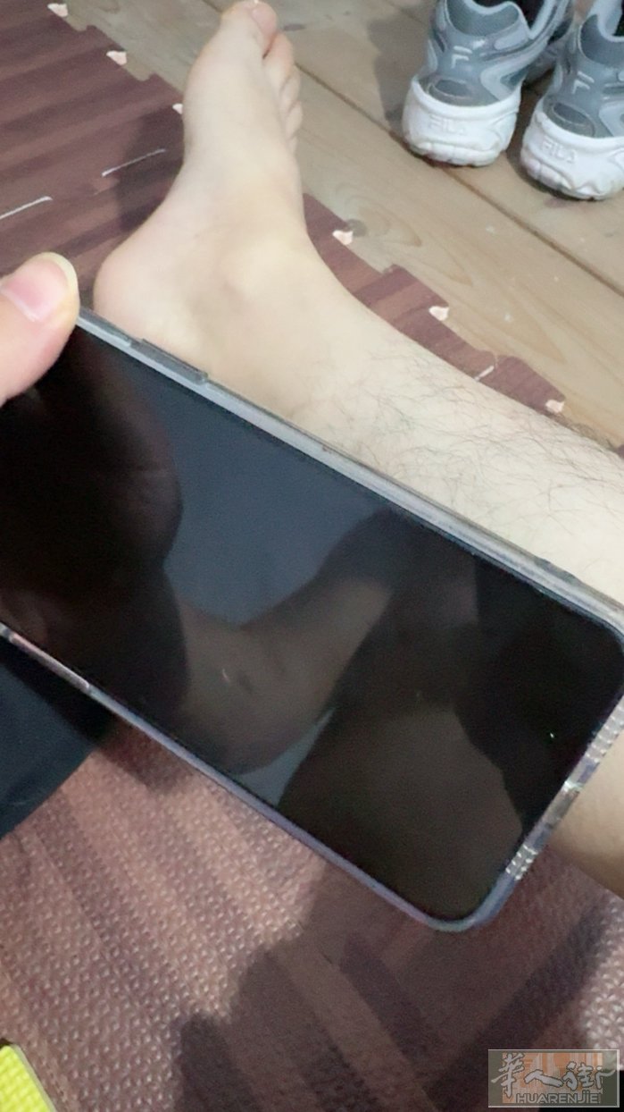 二手 13pro256。 360 有人要吗？