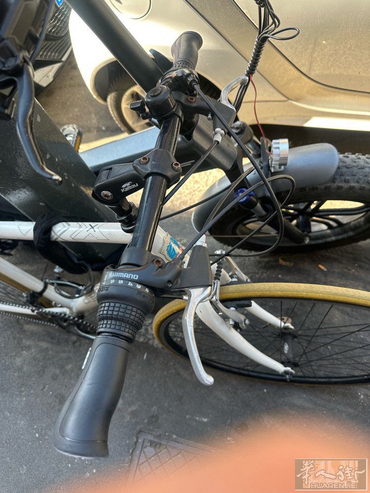 红线地铁bande nere出三手自行车！