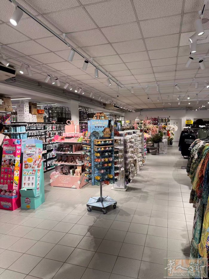 Firenze Figline Incisa  百货店诚招女主卡和男百货