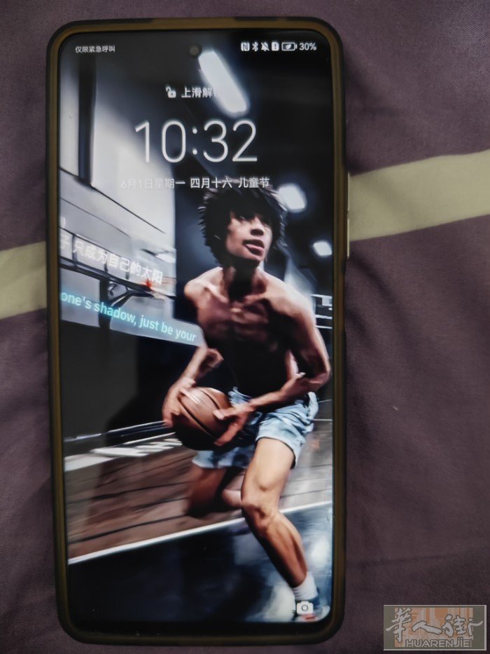 huawei nova 9 se 只是后盖碎了不好看 屏幕原装没有磨损 相机也是