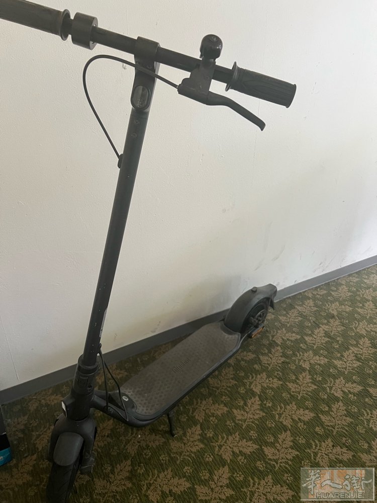 便宜出售二手滑板车🛴100欧