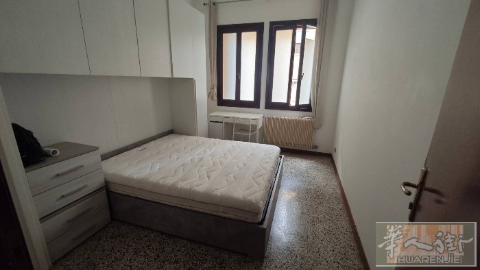 🏠mestre 房间，7月起租 📍绝佳位置：步行4分钟到达火车站、2路（15