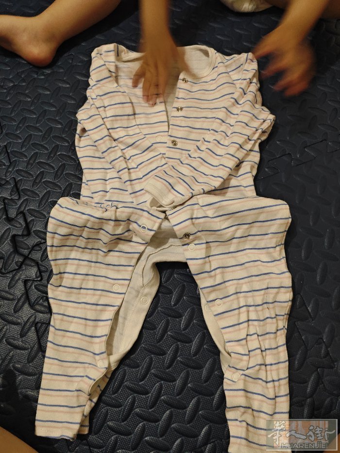 80 码 68 码衣服免费送，地址阳光超市这边，不在线联系 SNantt