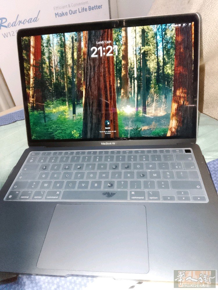 macbook air m1 芯片，256g 内存，8g ram
