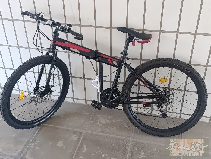 罗马B线marconi附近，出售可折叠自行车🚲(原先在亚马逊上买的，可带锁亦可