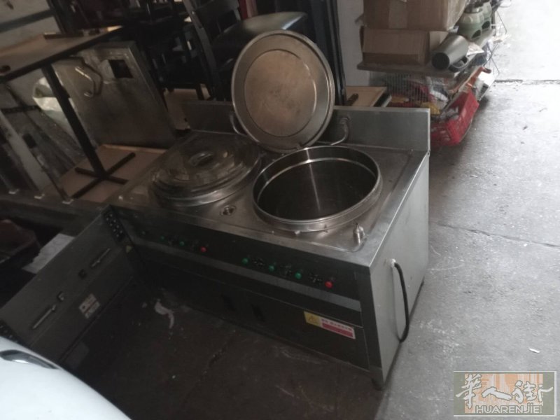 专注二手设备买卖，，,电烧烤40, 大财神30，面馆立体发光广告牌50，双缸电汤锅50，大垃圾桶10，实木房门30，大防盗、防火门50，水晶大吊灯50