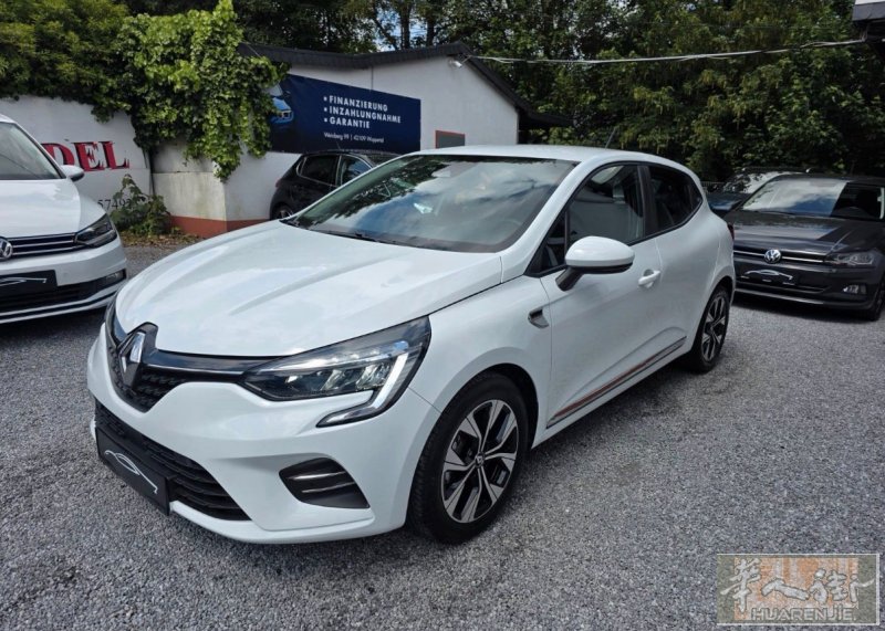 雷诺 Clio VI 2022年1万公里 汽油油电混合自动挡7cv  保修2年、