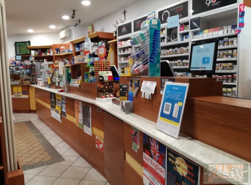 米兰边烟吧转让 米兰边Garbagnate优质烟草店转让， 营业时间：7:30-