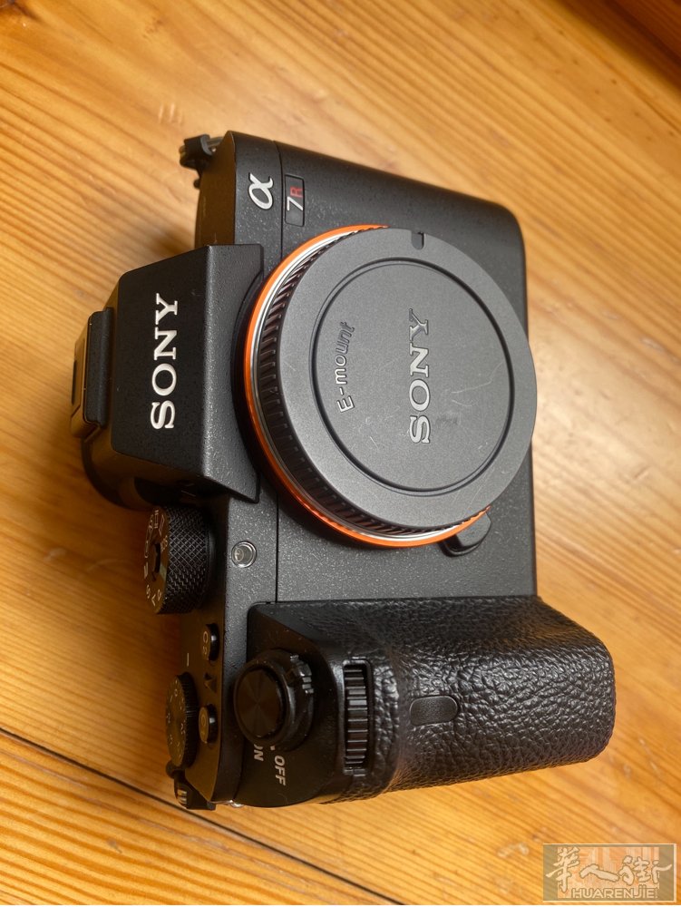 sony A7R2，950欧，94自取
