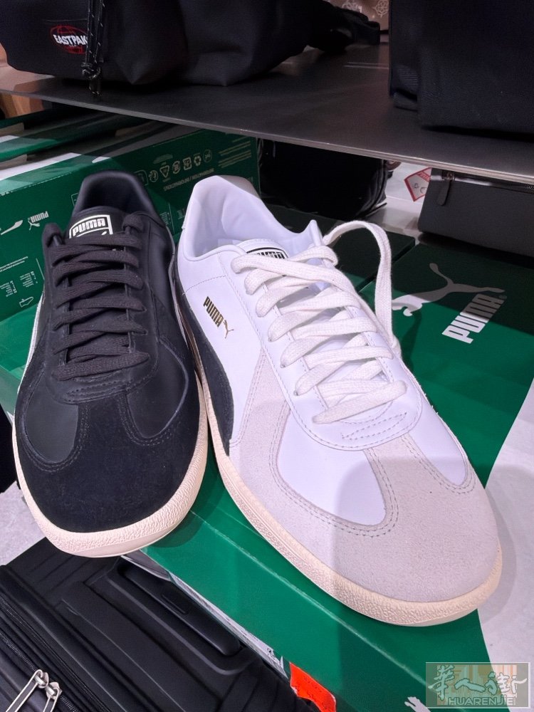 最后4双PUMA （彪马）黑色44、45码，白色44码，原价89.95€，现半价