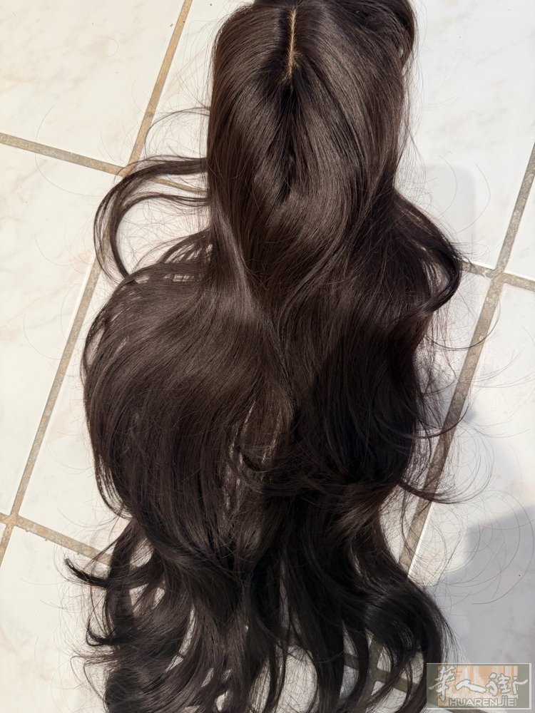 出售假发。国内邮寄过来的。全新