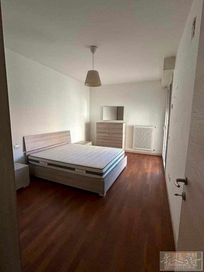 米兰 近米理， 区域：（quarto oggiaro/bovisa). 地址: