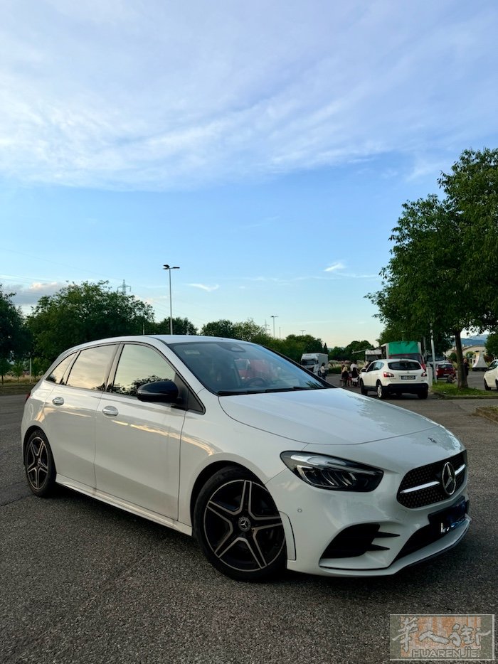 奔驰b180d premium amg line 柴油2.0 116马力 自动挡