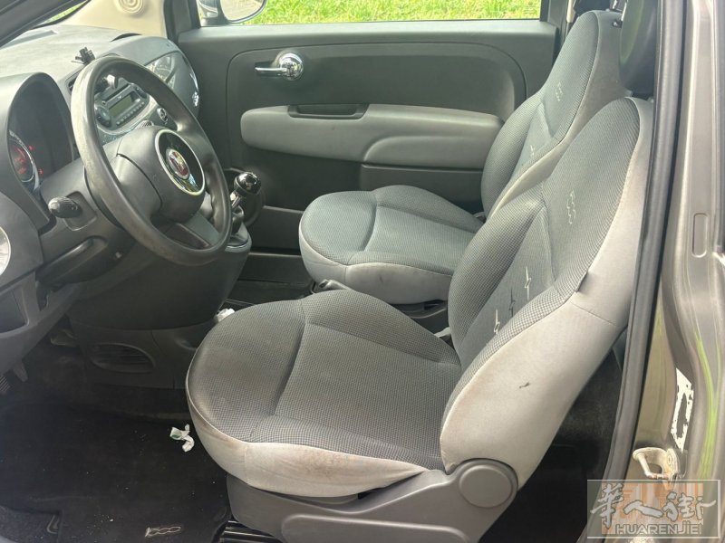 出售：2014年 1.3 Multijet 95CV 柴油版，手动挡。  车辆行