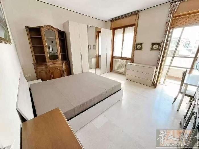 米兰:大房间出租， 区域：（comasina）， 地址：via Calizzan