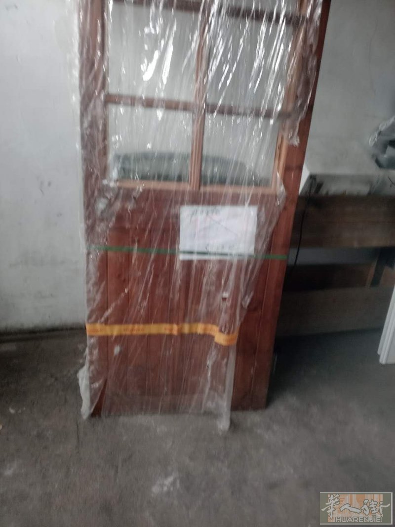实木房门和防盗门30抛售，全新大垃圾桶10欧 ，水晶大吊灯50