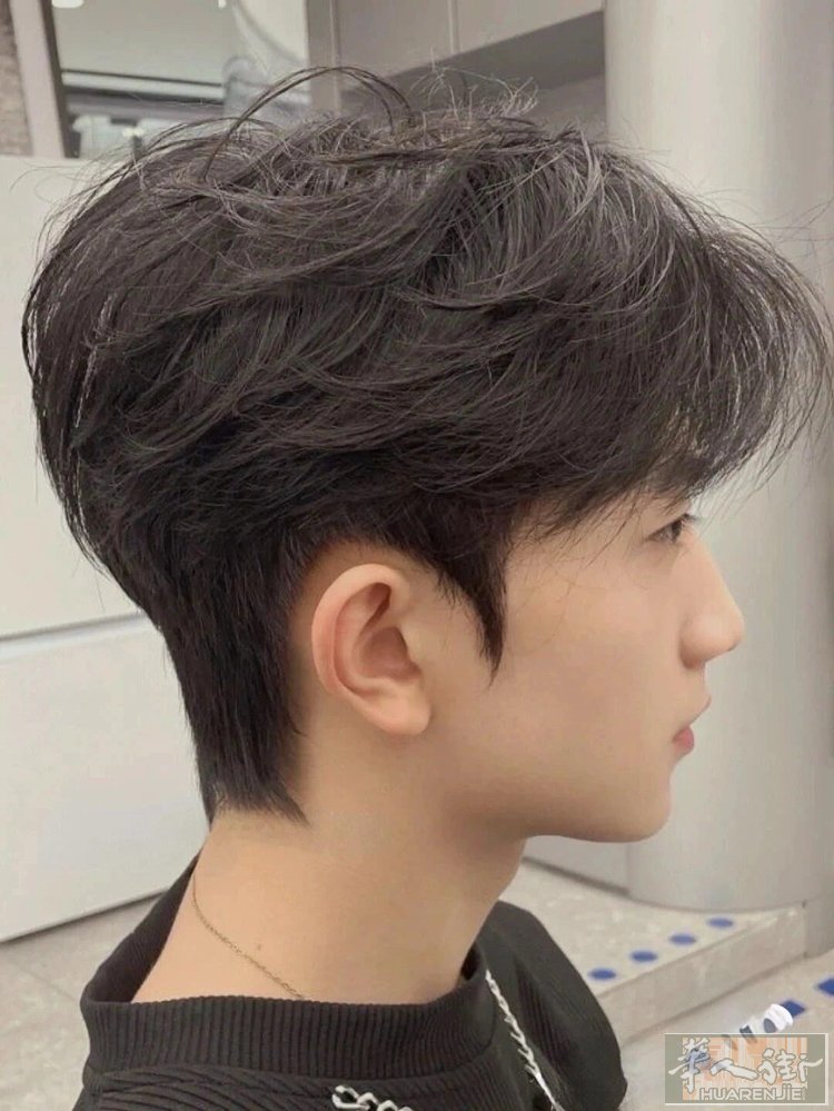 理发师找工作。genova以及周边。晚上八点后打电话谢谢