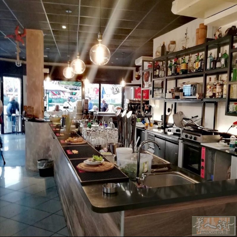 米兰Segrate社区bar tavola fredda 转让， 位置好， 在大