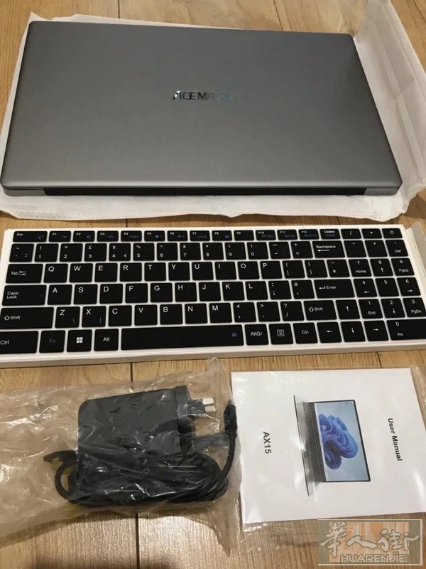 💻 这款高性能现代化笔记本电脑为您提供快速流畅的使用体验,无论是办公、学习、多媒体娱乐还是轻度游戏,都能轻松胜任。🚀