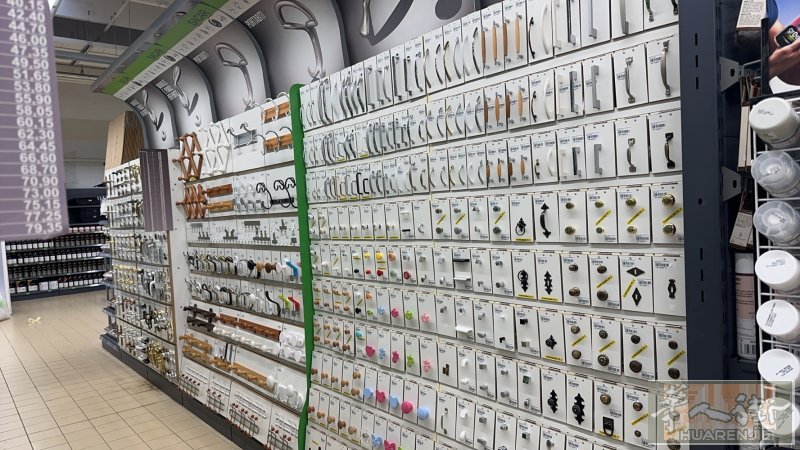 罗马近5000平诚店长，有经验百货季节区男女店员，要求会意大利语，不浮躁，做事有