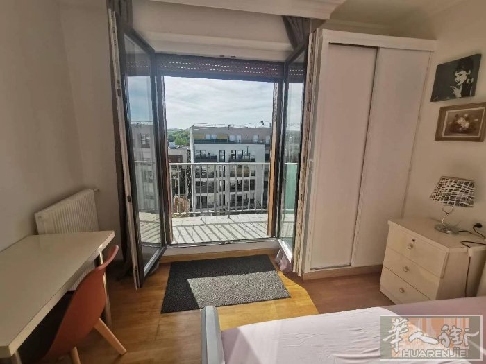EDF出租。大房间出租, B线Aulnay-sous-Bois, 近地铁站, 十