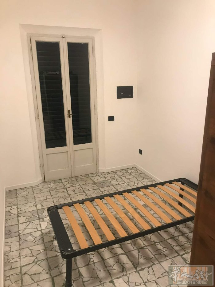 出租哦！viaRoma131号教堂⛪️附近住家出租，3房带阁楼，需要的联系393