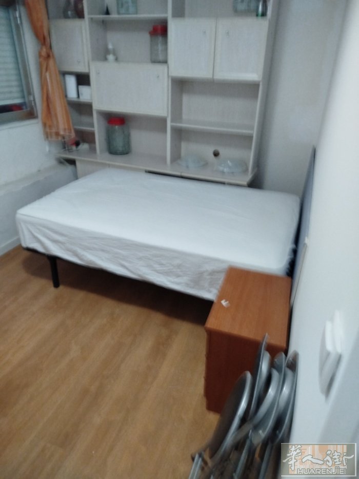 2个大房间出租.在usera