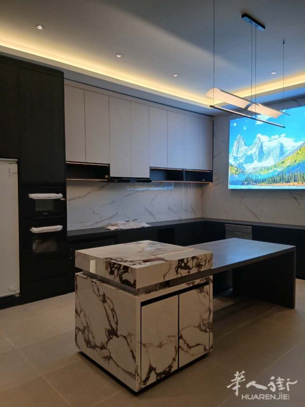 https://att.huarenjie.com/attachment/information/20260612/1781207614681654.jpg