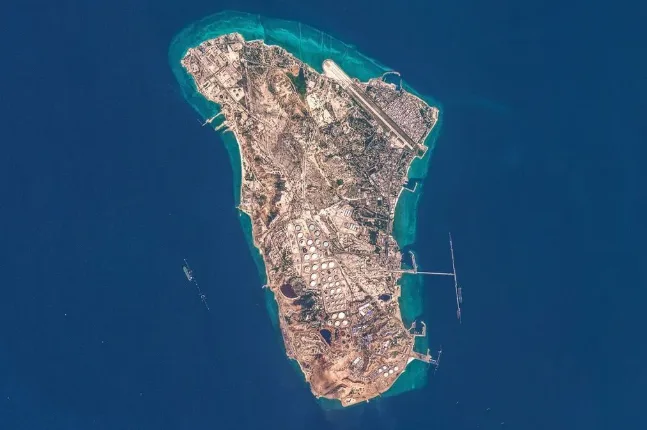 特朗普据报考虑占领哈尔克岛 迫使伊朗开放霍尔木兹海峡