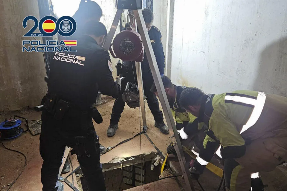 西班牙休达发现“迷宫式”贩毒地道：暗连摩洛哥，曾向欧洲输送大批毒品