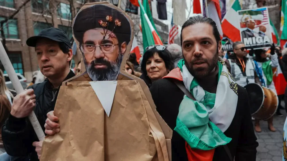 伊朗最高领袖死活或有下落 总统称愿为伊朗而牺牲